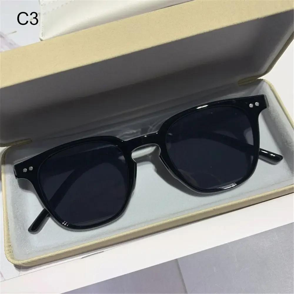 Vintage Style Square Sun Glasses Women's Fashion Style Oversized Sun Eyeglasses Men's Driving Use Shades Black UV400 Protection Eyewear Gafas De Sol