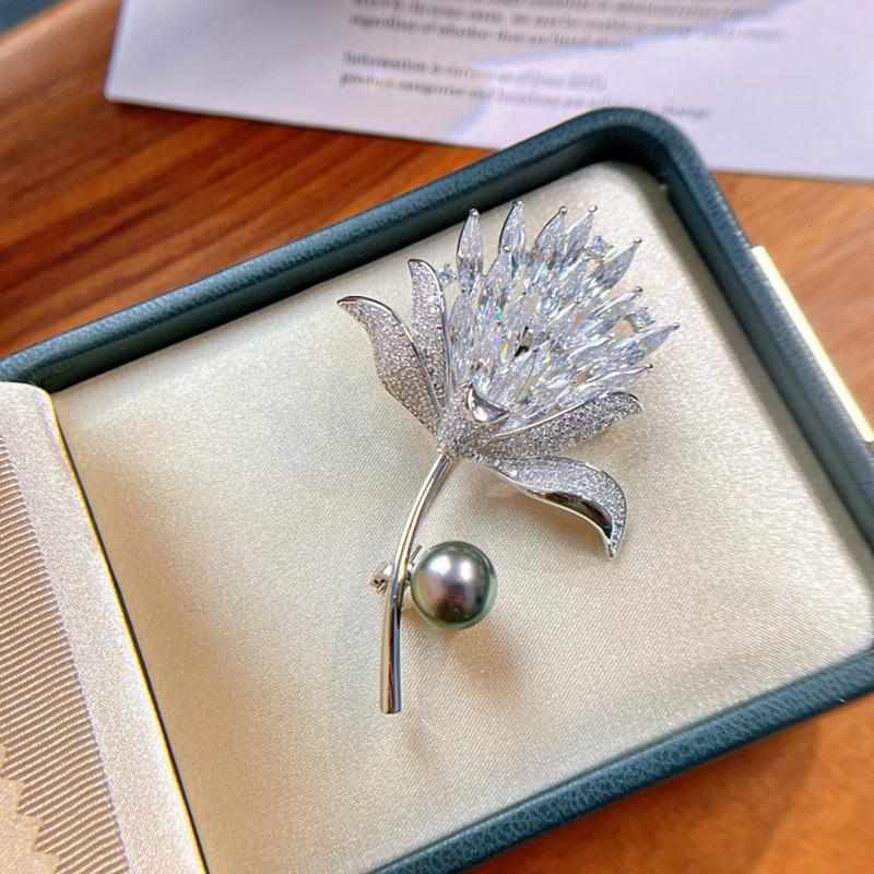 DIY Accessories Zircon Crystal Flower Brooch for Women - Gold-Plated Copper Pin with Dazzling Pearls and Atmospheric Design