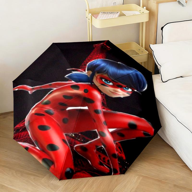 Wunderbare Ladybug Thema Automatischer Regenschirm Geeignet für Reisen Tragbarer Regenschirm Outdoor Sonnenschirm Geschenk Tägliche Notwendigkeiten