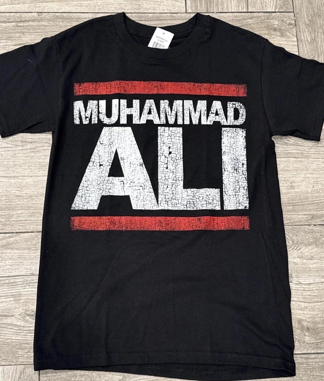 

2017 Muhammad Ali Officially Licensed Ali Tee Brand New old Stock Size Small 3XL