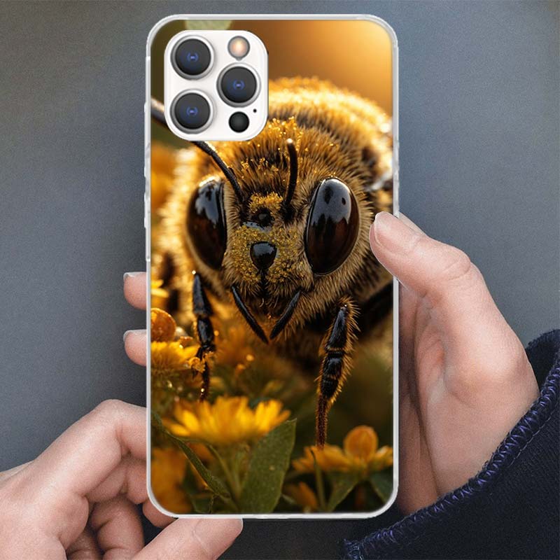 Bee Keeping Honey Animal Phone Case For iPhone 17 16 15 14 13 12 11 Pro Max Mini Plus Air 7 SE 8 Soft Silicone Print Shell Funda