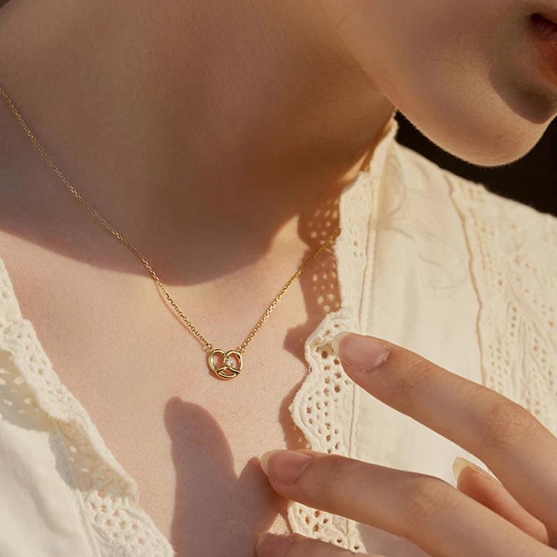 Huitan Chic Design Female Love Necklace Gold Color O Chain Exquisite Neck Accessories for Women Daily Fashion Versatile Jewelry