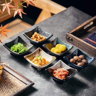 Japanischer Stil Hoher Kleiner Teller Keramik Sojasaucenschale Gewürzplatte Kreativer Snack Kleine Sushi Sashimi Platte Geschirr