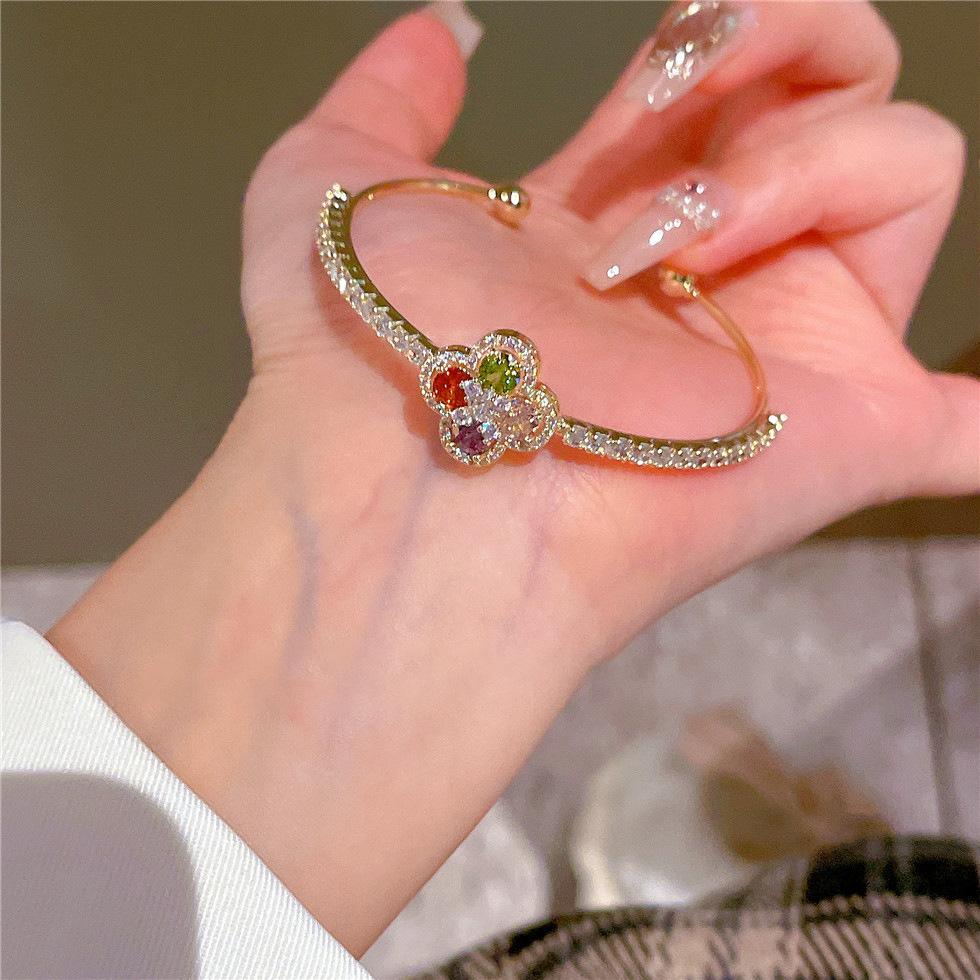 

Цвет браслет с раскрывающимся цветком темпераментный высококлассный браслет нишевая легкая роскошная бижутерия женская