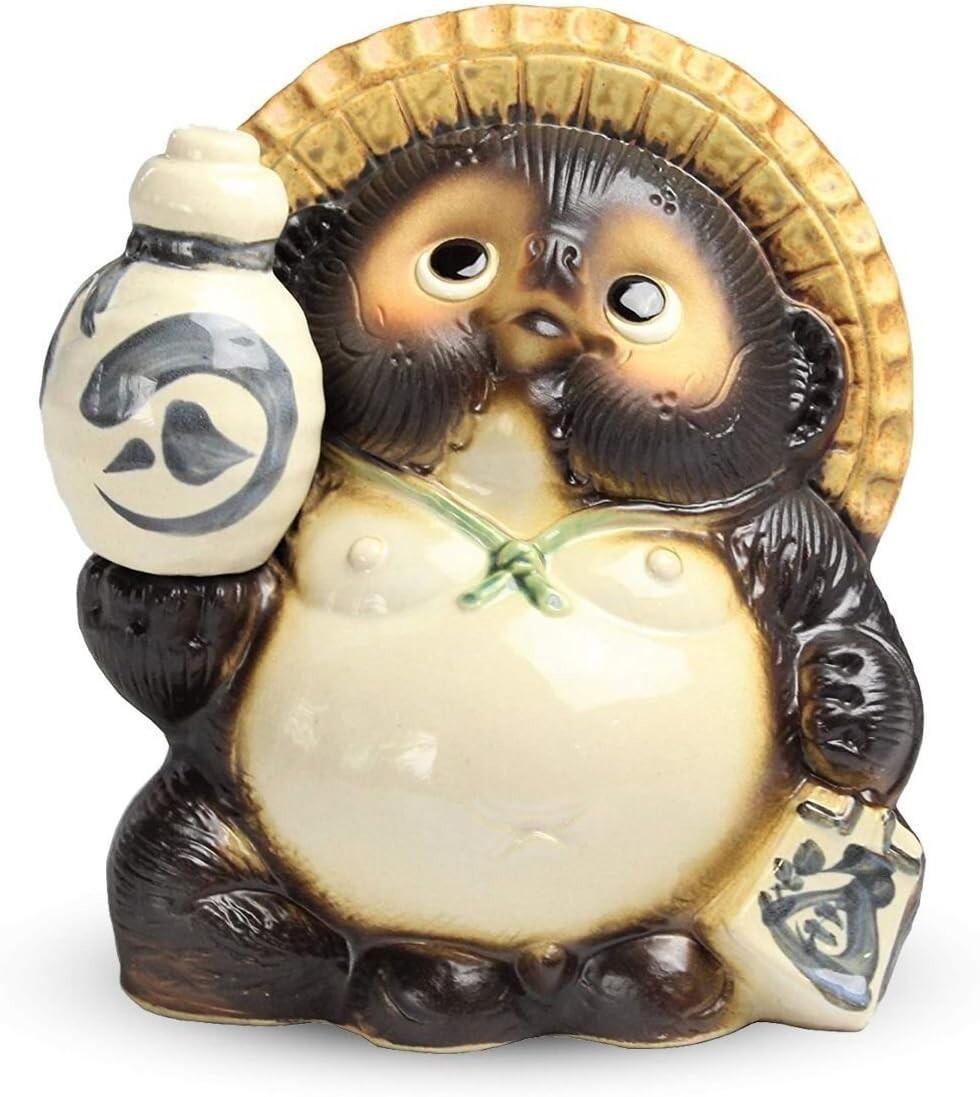 

Shigaraki Pottery Tanuki Raccoon Dog with Sake Bottle Statue M коричневий