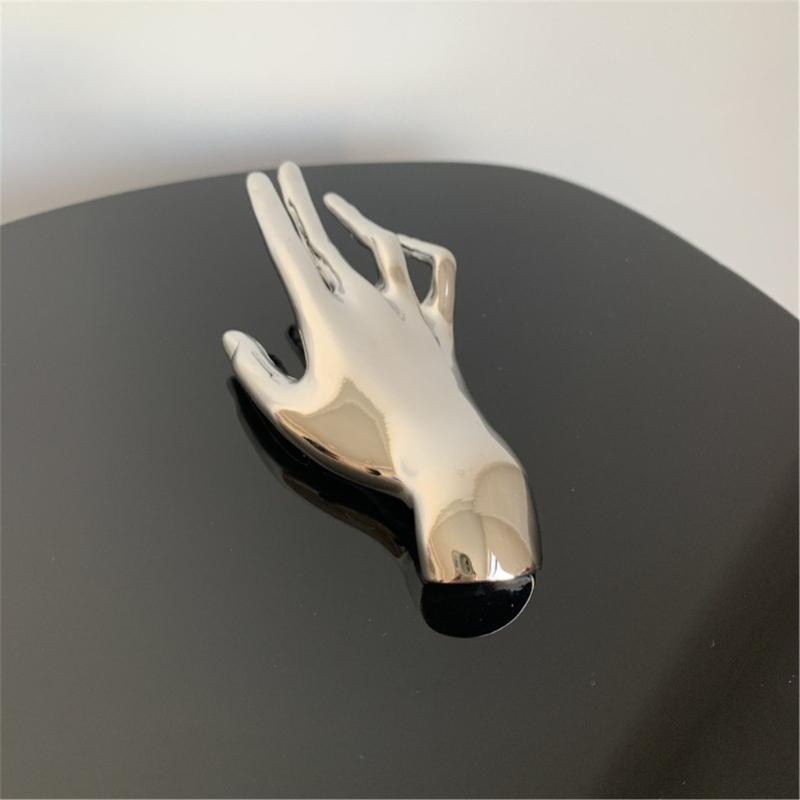 Unique Hand Gesture Brooch Adornment Creative Large Hand Shape Pin for Women Men Punk Party Brooches Pins Accessory