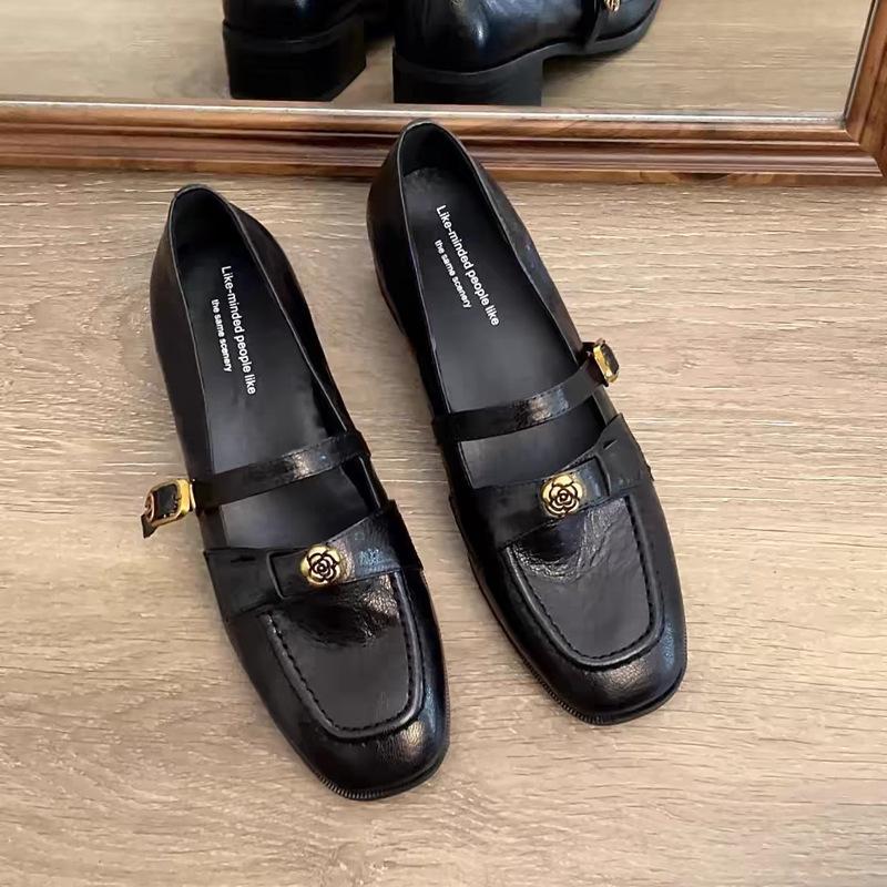 Vintage French Single Shoes for Women, Thick Heels, Single Strap Mary Jane Shoes, Commuter Camellia Leather Shoes.