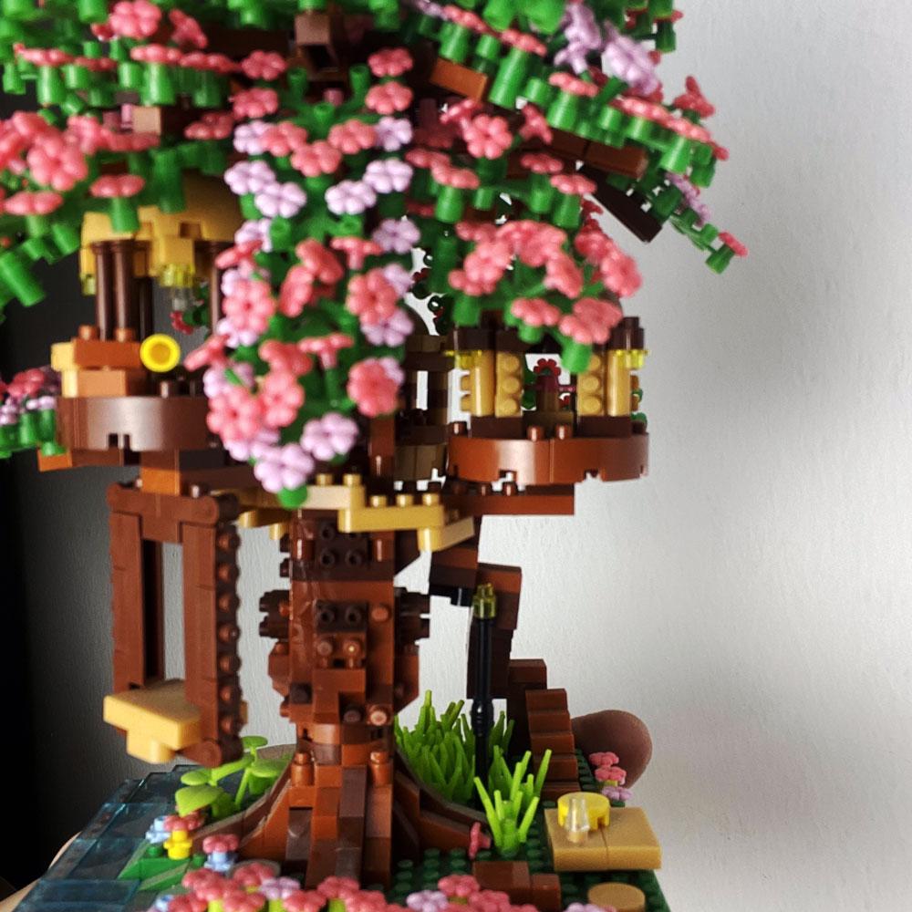 Knew Built Mini Sakura Tree House Building Blocks City Street View Cherry Blossom Model Build Brick Assemble Toys Children Gift
