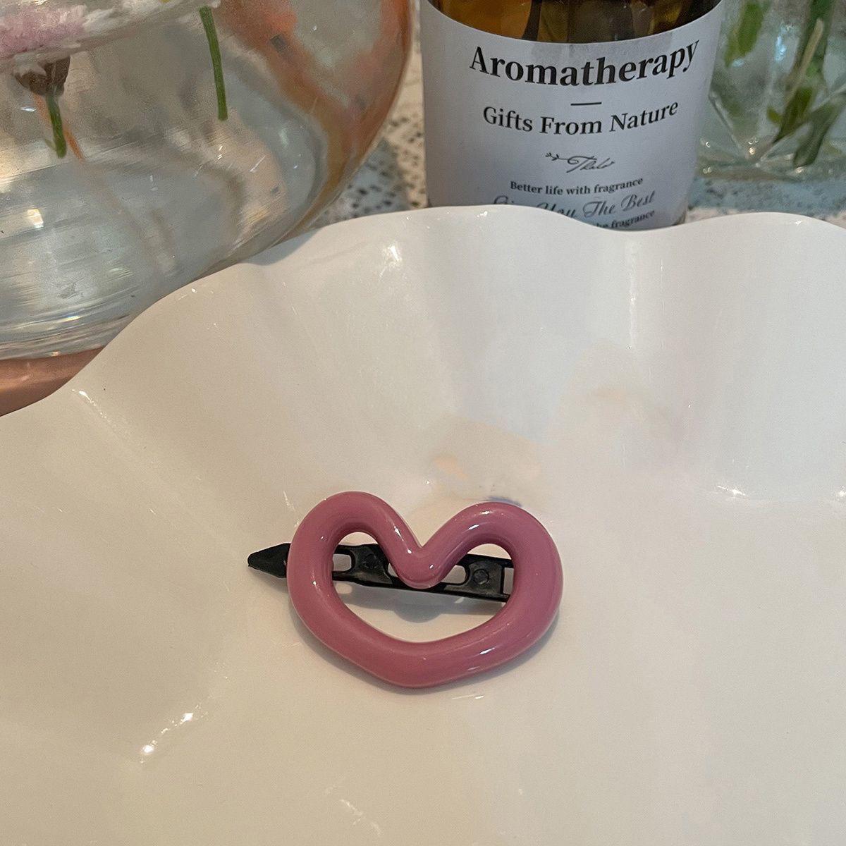 

Милая розовая заколка-сердечко для волос: Универсальная и модная женская заколка для волос