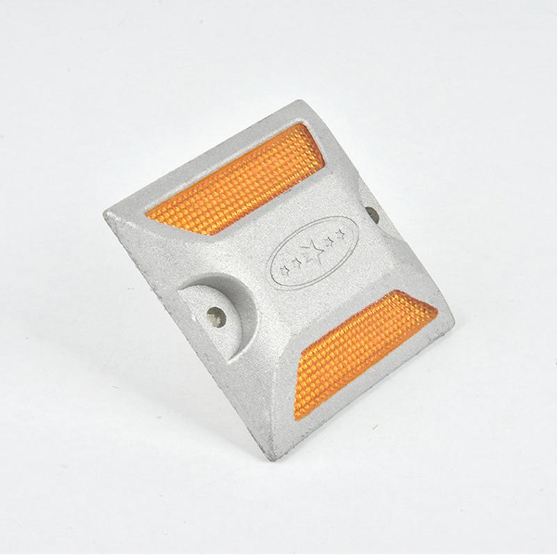 

Дорожные отражатели дорожного указателя Светоотражающий дорожный светильник Прочный алюминиевый прочный дорожный знак ночного видения 2PCS