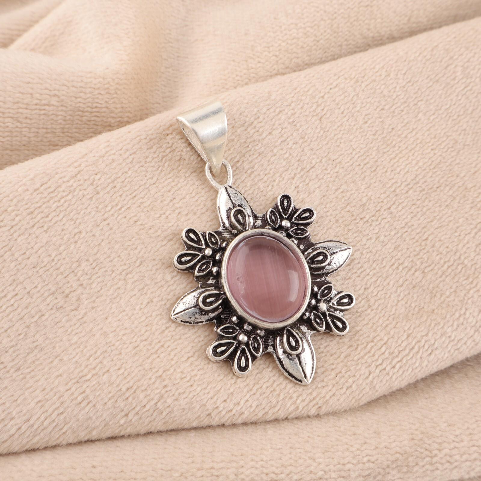 

Natural Purple Cat s Eye Gemstone 925 Sterling Silver Handcrafted Pendant 1.62 CP-12-40