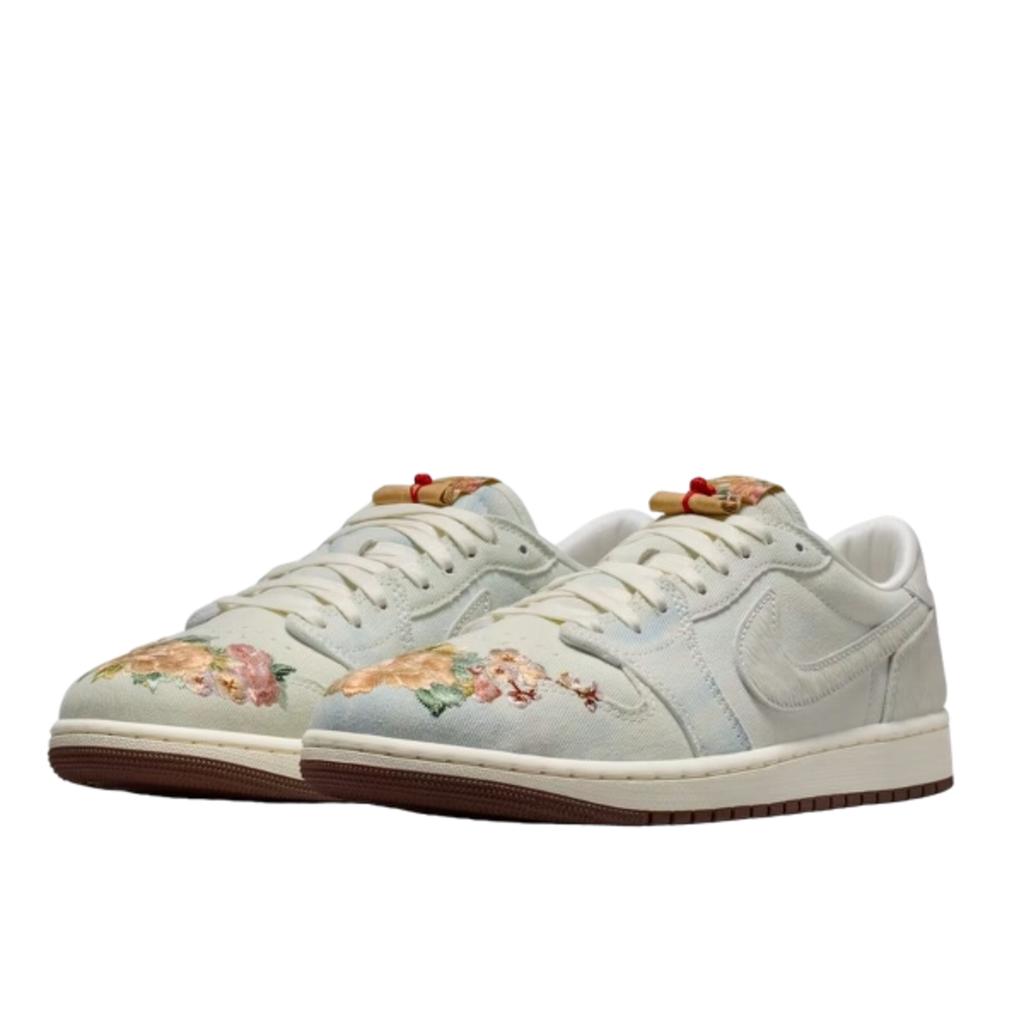 Air Jordan 1 Retro Low OG Football Grey Sail Light Chocolate