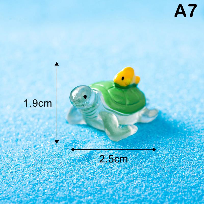 Luminous Fish Marine Animal Ornament Glow Pendant Micro Garden Craft Resin Landscape Fish Tank Desktop Decoration