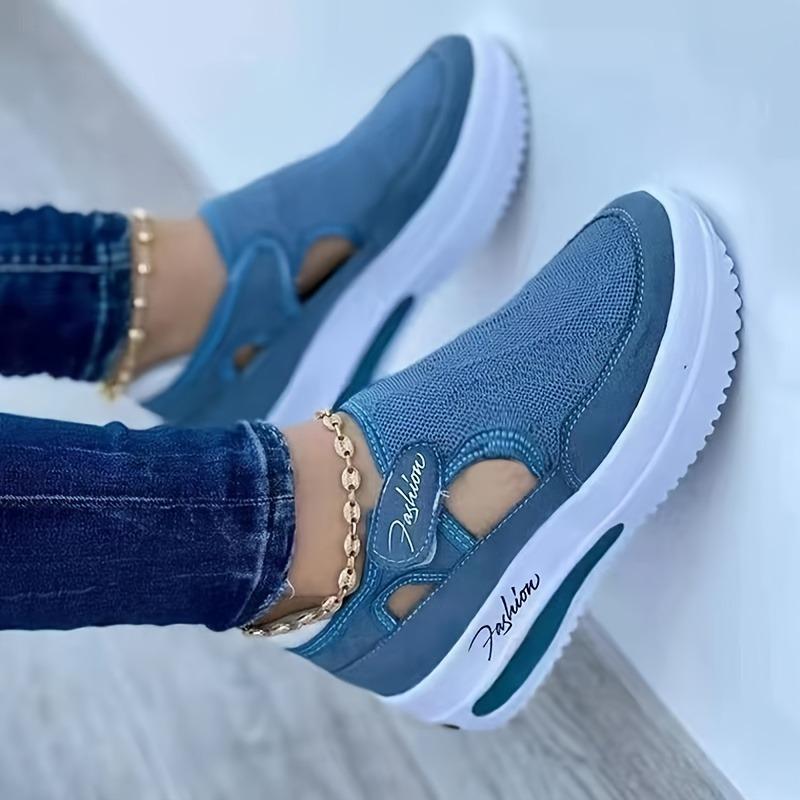 New large-sized casual single shoes for women in spring and summer, featuring flat woven breathable Velcro casual mesh