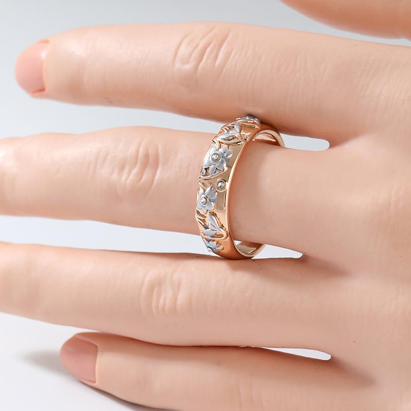 Gorgeous Inlaid White CZ Flower Women's Ring Classic Gold Color Hand Carving Daily Wear Party Jewelry Anniversary Gift