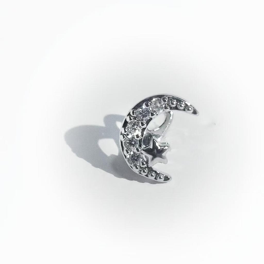 Bestselling Gold Hip Hop Zircon Moon Diamond Tooth Ornament