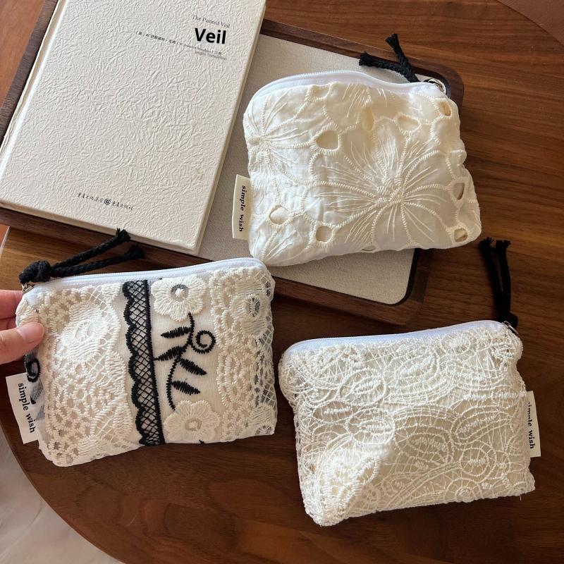 Retro Lace Embroidered Cosmetic Organizer Bag Mini Women'S Makeup Bag Portable Coin Purse Wallet Cosmetics Lipstick Storage Bag