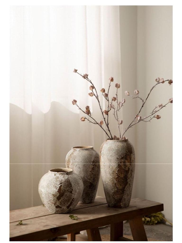 Mottled Retro Chinese Wabi-Sabi Vase: Antique Ceramic Ornament for Bougainvillea Display