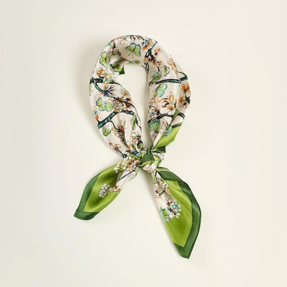 

Bcbg Griner Silk Scarf B6s0a403 green (42)/FREE