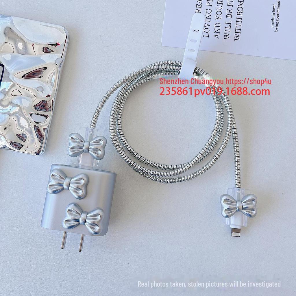 Silver Heart Apple 15 Pro Max Data Cable Protective Cover for iPhone 14 - 20W Fast Charging Soft Shell