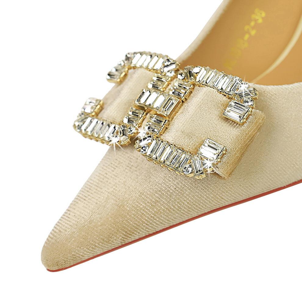 Bankett for kvinner med høye hæler semsket skinnoverflate med grunt munn, spiss metall perle rhinestone spenne enkeltsko