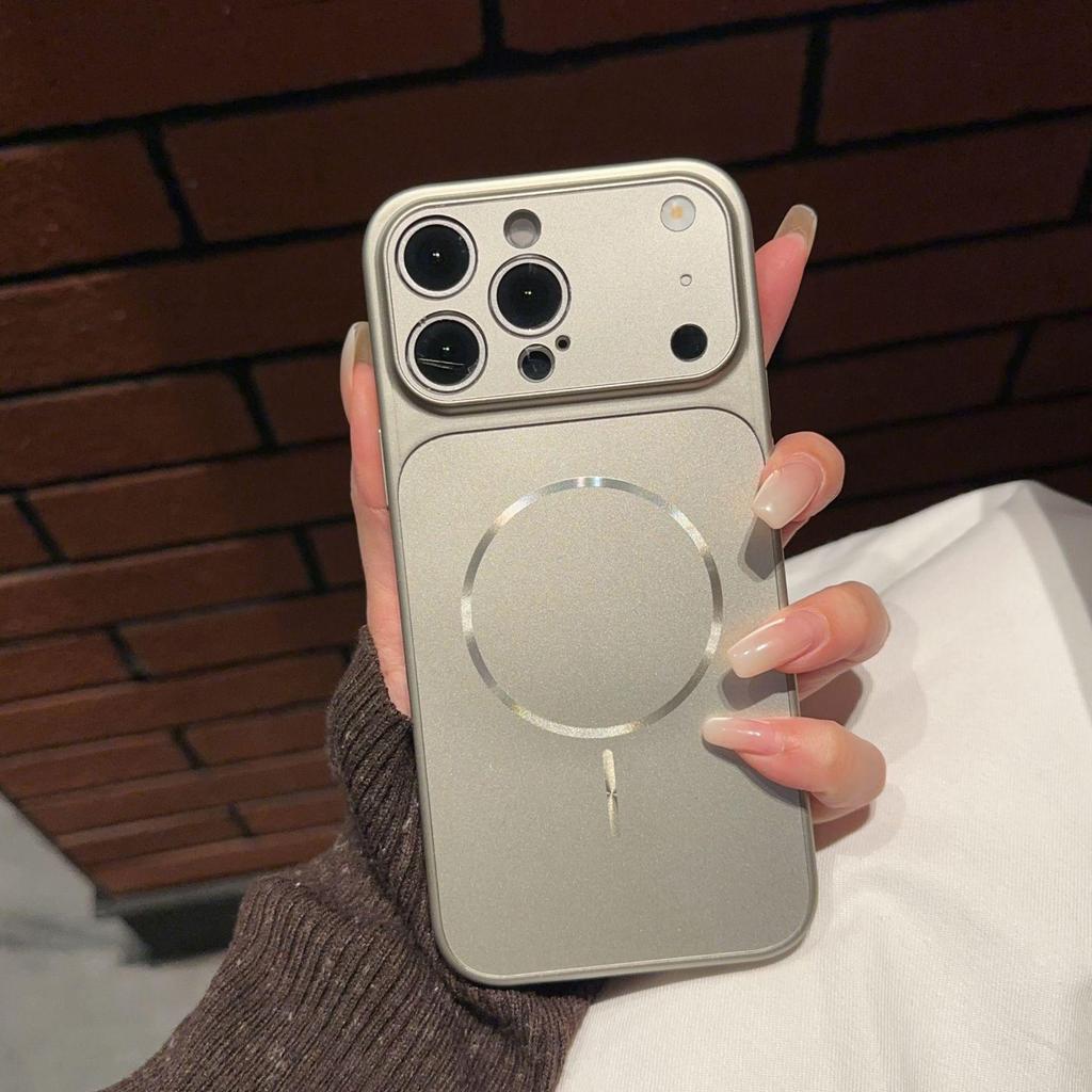 17-Window Magnetic Acrylic Case for Apple 14/15/16/17 Pro Max – Full Protection