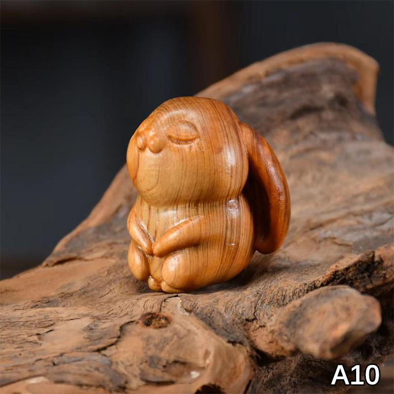 1Pc Wood Carving Easter Rabbit Ornaments Rabbit Figurine Cute Bunny Ornament Home Office Desktop Decor Car Decoration Party Gift