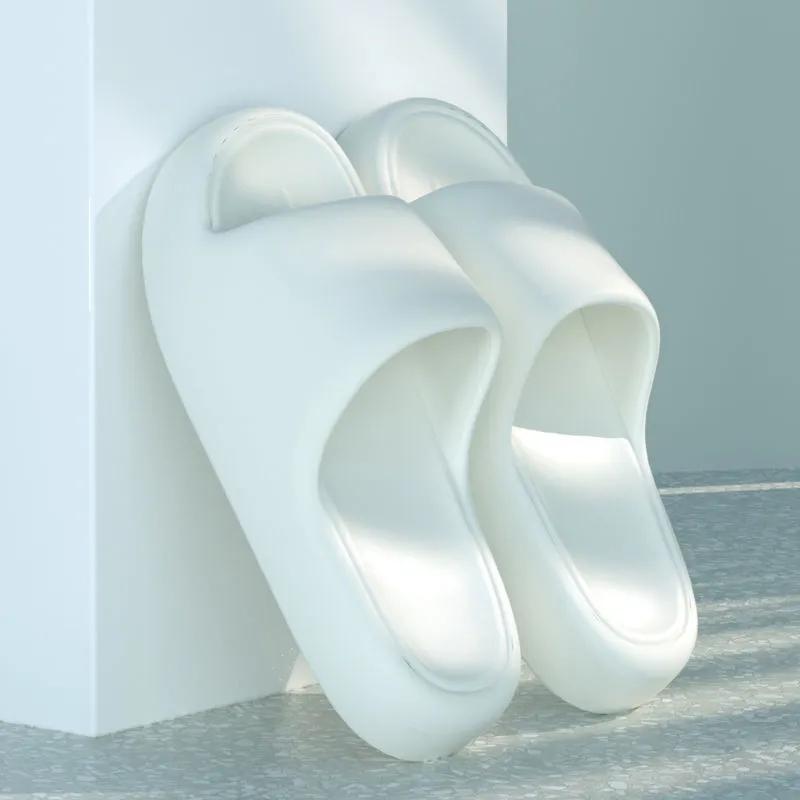 

Женские мягкие тапочки, домашние минималистичные повседневные домашние тапочки на высоком каблуке, нескользящие и легкие летние парные тапочки 42/43 белый