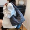 Autumn and Winter New Diamond Shoulder Bag Casual Women's Messenger Bag Large Capacity Girls Fashion Casual Round Neck Tote Bag