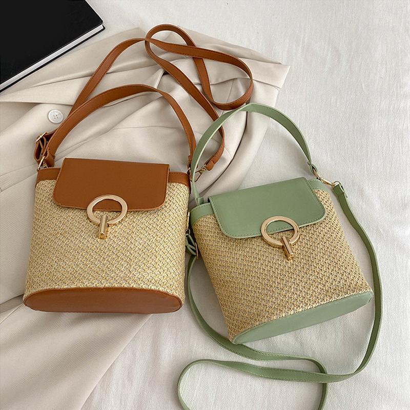Malá slaměná taška kbelík pro ženy letní crossbody tašky ratanová plážová dámská cestovní kabelka a taška přes rameno