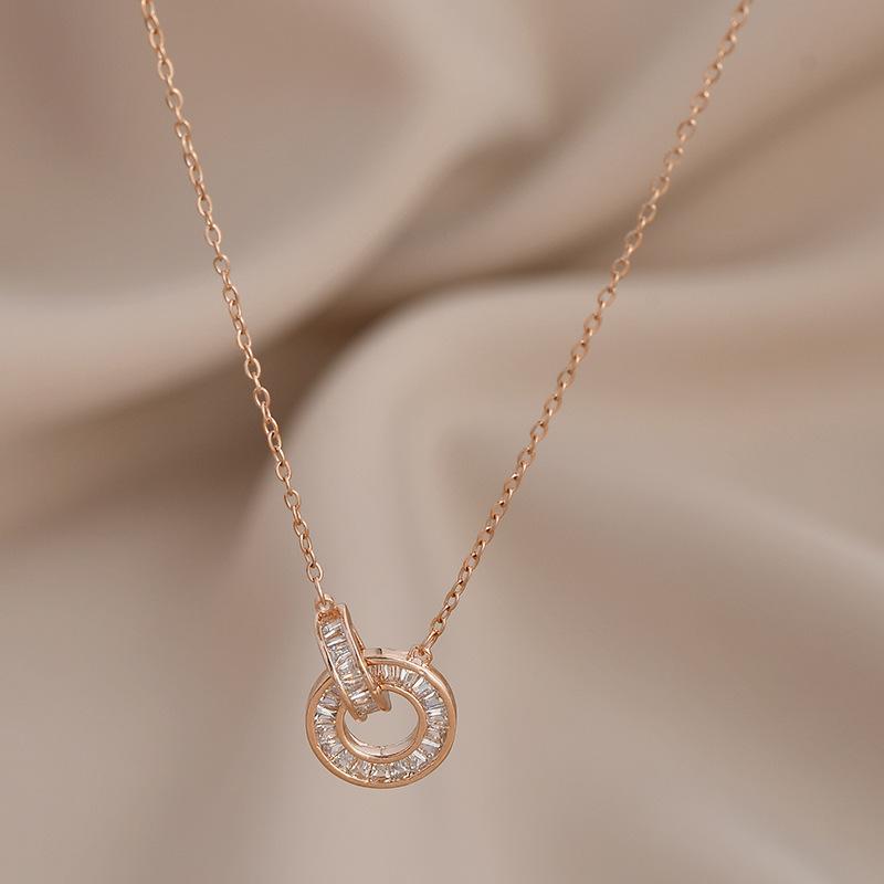 

Ожерелья для женщин, корейская мода, сексуальная женская цепочка для ключицы, ювелирные изделия, нишевый дизайн, чувство двойного кольца, переплетенное ожерелье