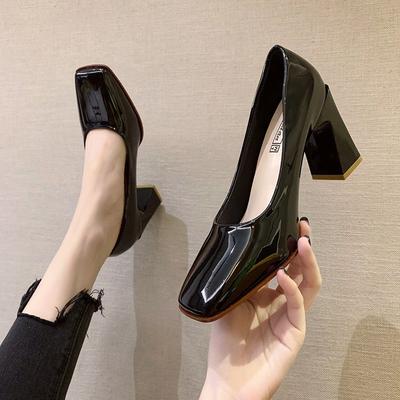 Mode 2025 Neue Hochwertige Damen Retro Quadratischer Absatz Einzelne Schuhe Modestil Quadratischer Kopf Lederschuhe Hohe Absätze