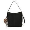 Commuter retro matte bag women's 2025 new pendant versatile tote bag fashion shoulder underarm bucket bag