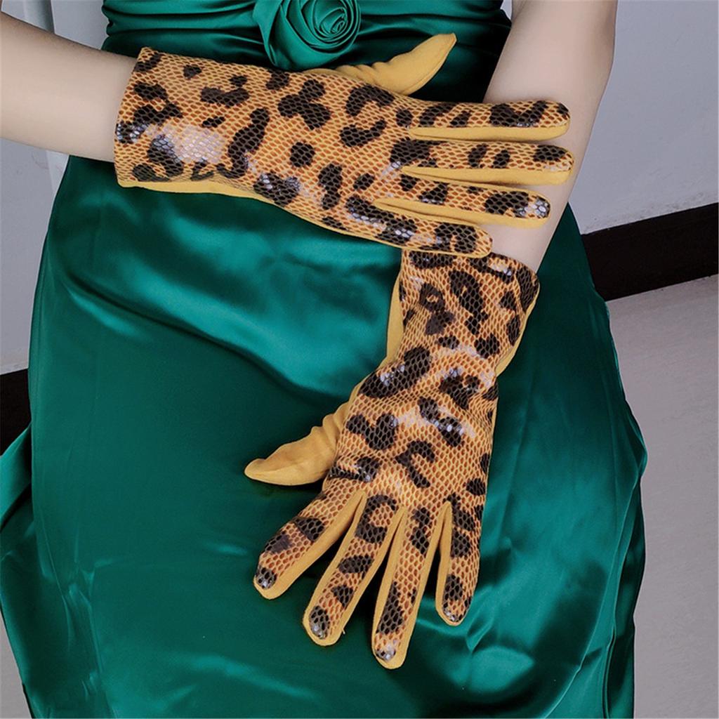 2lots Leopards Short Gloves Ladies Elastic Fabrics Mittens Winter Gloves for Daily Use