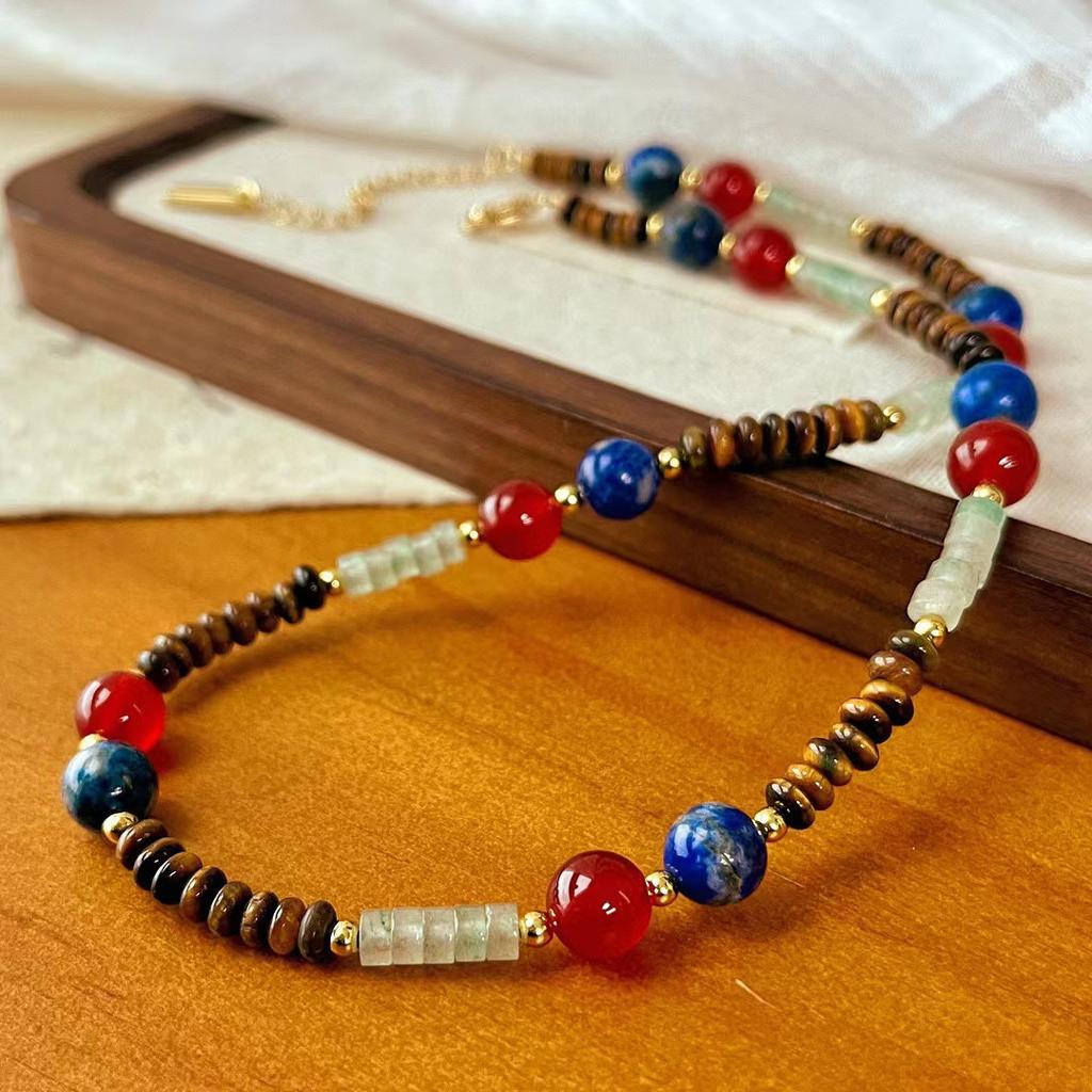 Vintage Natürlicher Dongling-Jaspis, Lapislazuli, Chalcedon, Tigerauge, Maillard-Stil Herbst- und Winterhalskette, Halskette.