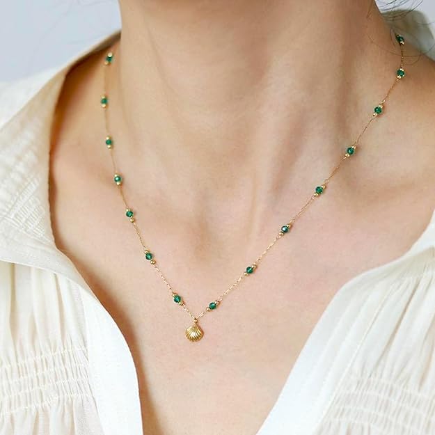 Beachy Green Beads Shell Pendant Necklace for Women