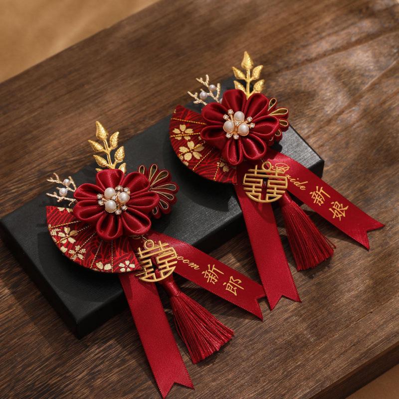 Wedding Corsage Set: Boutonniere & Brooch for Groom, Bride, Parents, Family, Groomsmen, Bridesmaids.