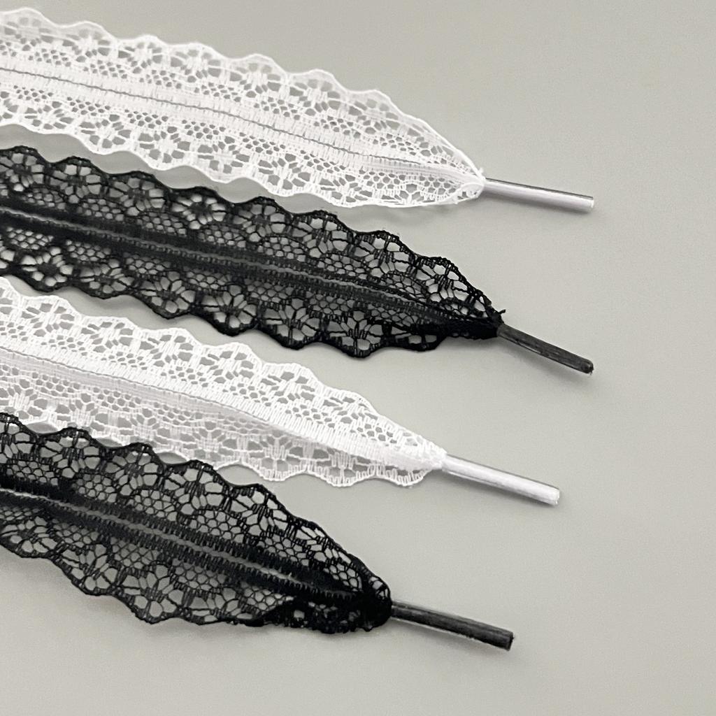 1Pair Cute Lace Shoelaces for Women Girl Shoes 2.9CM Width Flat Shoelace for Sneakers Black White Shoe Laces Accessorices