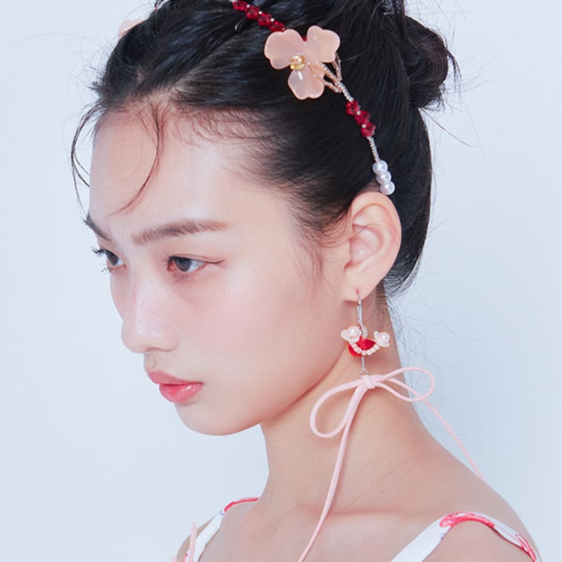 LOVUEE Double Peony Headband with Pomegranate Flowers