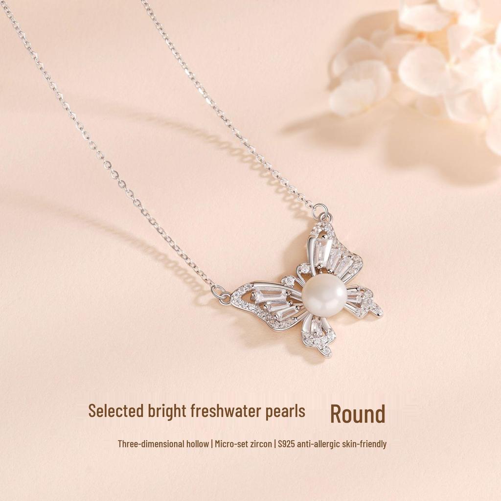 Butterfly Dance Necklace: S925 Sterling Silver, Light Luxury, Fashion Hetian Jade Butterfly on a Delicate Collarbone Chain for Women.
