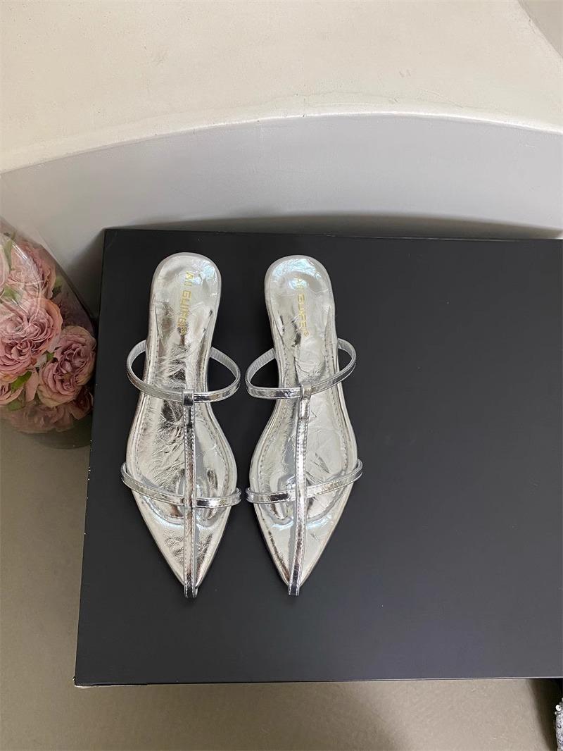 

2025 new pointed head with low heel fashion bag head sandals summer wear a pedal Roman cool slippers women 40 серебряный