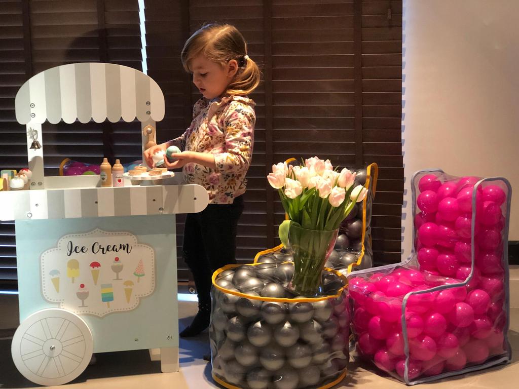 KADAX Krzesełko Fotelik Dla Dzieci Piłki Pastelowe 56cm