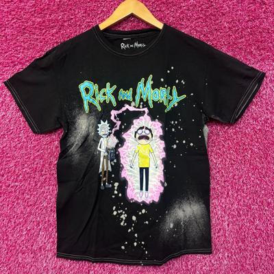 T-shirt Rick and Morty Zapping Morty tintura bleach