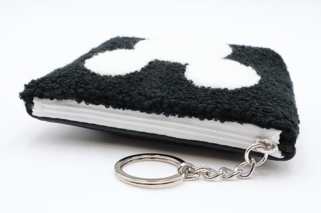 Disney Mini Sagara Cosmetic Case with Mitsumaru Mickey Keychain, Black,