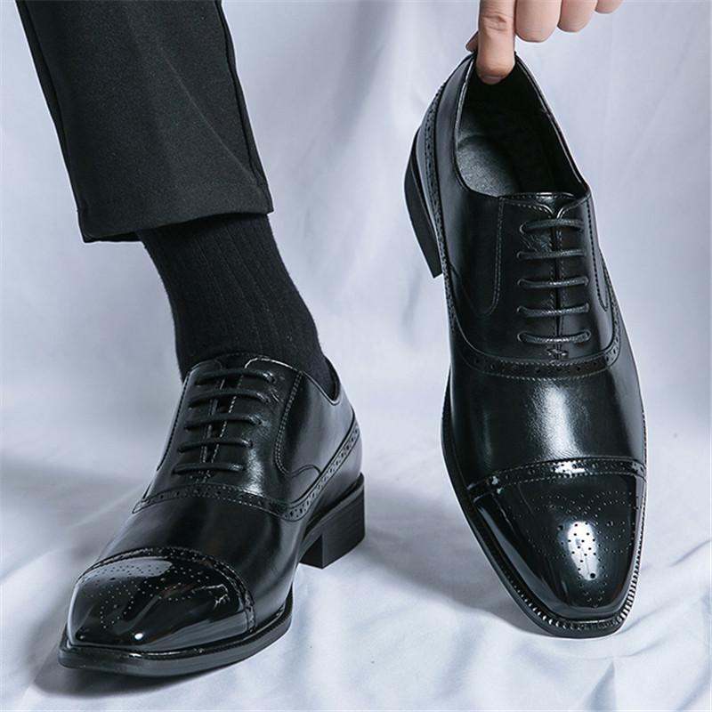 New Men's Pointed Business Office Patent Leather Casual Brogues Oxford Shoes Male Formal Wedding Dress Homecoming Footwear