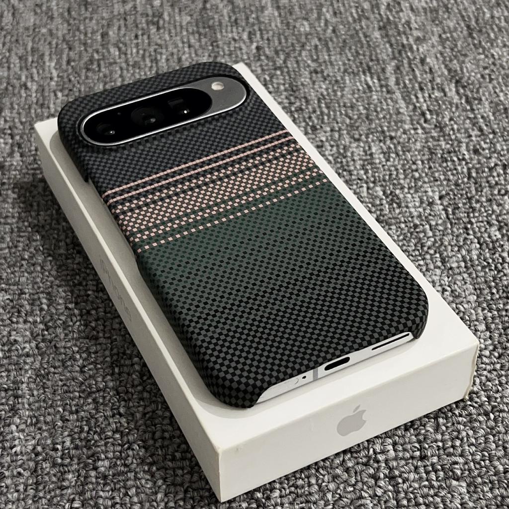 Applicable to Google Pixel10Pro Magnetic Pixel10 Mobile Phone Case Kevlar Pattern Pixel9/9p Carbon Fiber Pattern