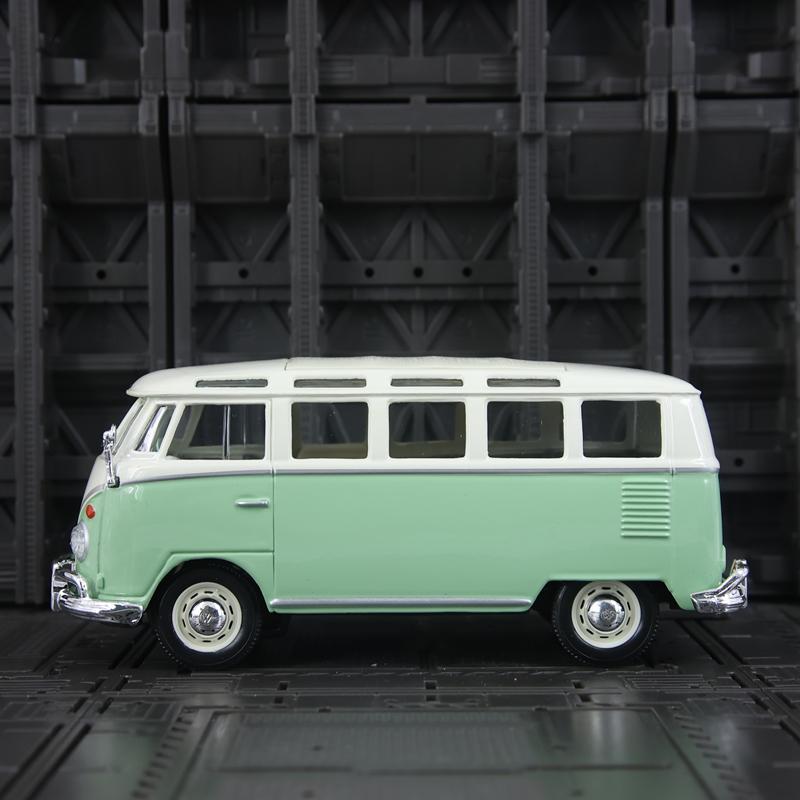 Maisto 1:25 Volkswagen Van Samba Alloy Bus Model Car doors can be opened suitable for collection and can be given as a gift