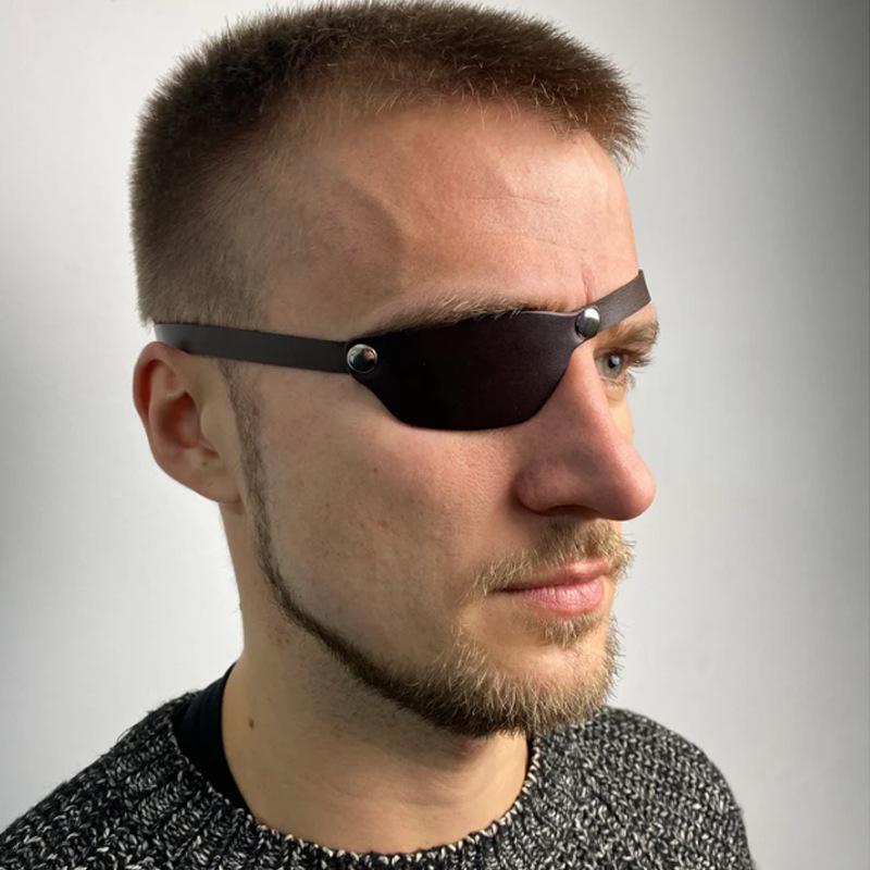 Gothic Leather Pirate Eyepatch: Adjustable Halloween Costume & Creative Cosplay Prop