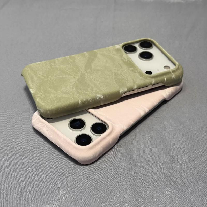 Half-Wrap Velvet Phone Case Magnetic Charging IPhone 15 16 17 18 Series