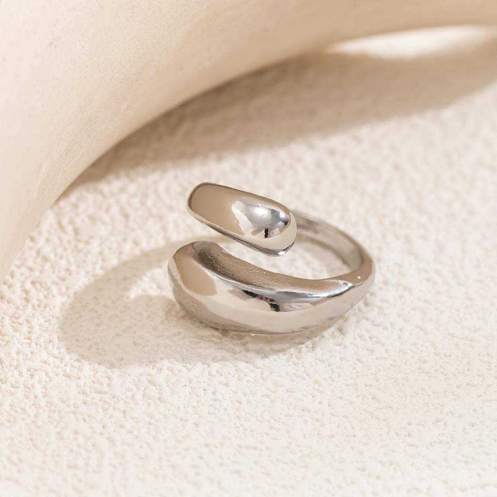 Open Smooth Surface Hug Designer Finger Rings fir Women Trendy Elegant Ladies Accessories 2026 Fashion Jewelry Female Girls Gift